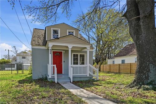 656 43rd St, Newport News, VA, 23607-2845 | Card Image