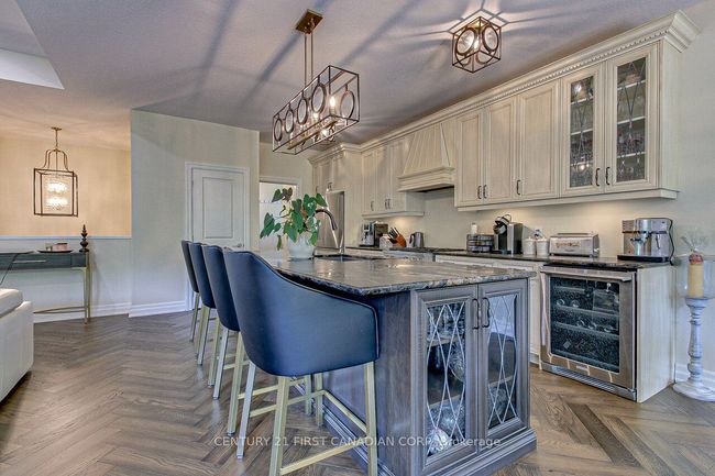 2129 Lockwood Cres, House other with 2 bedrooms, 2 bathrooms and 2 parking in Mount Brydges ON | Image 18