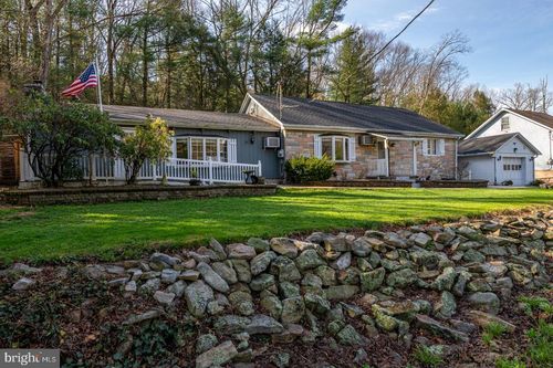 127 Molleystown Rd, PINE GROVE, PA, 17963-8680 | Card Image
