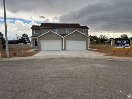 725 W 350 N, Vernal, UT, 84078-1531 | Card Image