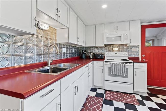 38 Macpherson Cres, House other with 3 bedrooms, 1 bathrooms and 7 parking in Kirkfield ON | Image 20