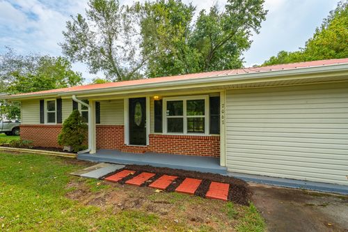 7067 W Highway 136, Chickamauga, GA, 30707-4050 | Card Image