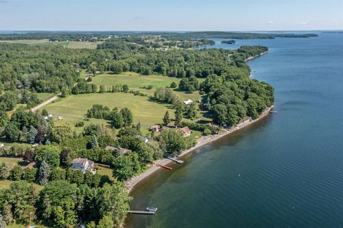 76 E Shore S, Grand Isle, VT, 05458-2364 | Card Image