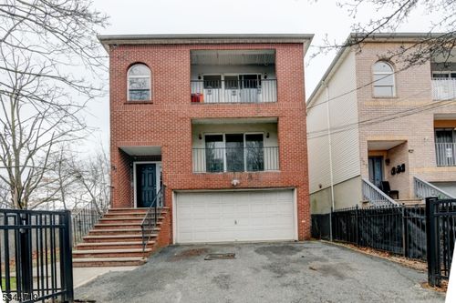 131 Schley St, Newark, NJ, 07112-1199 | Card Image