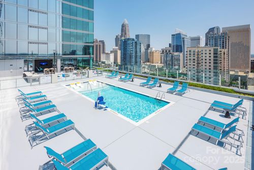 1b-401 S Graham St, Charlotte, NC, 28202-1300 | Card Image