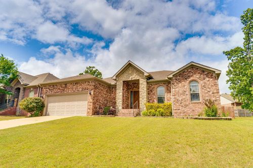 5501 Aviator Dr, Jacksonville, AR, 72076-8930 | Card Image