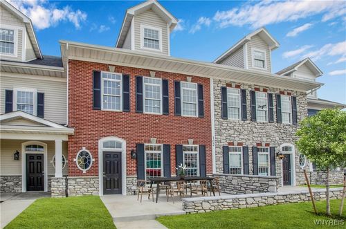 106 California Dr, Amherst, NY, 14221-6653 | Card Image