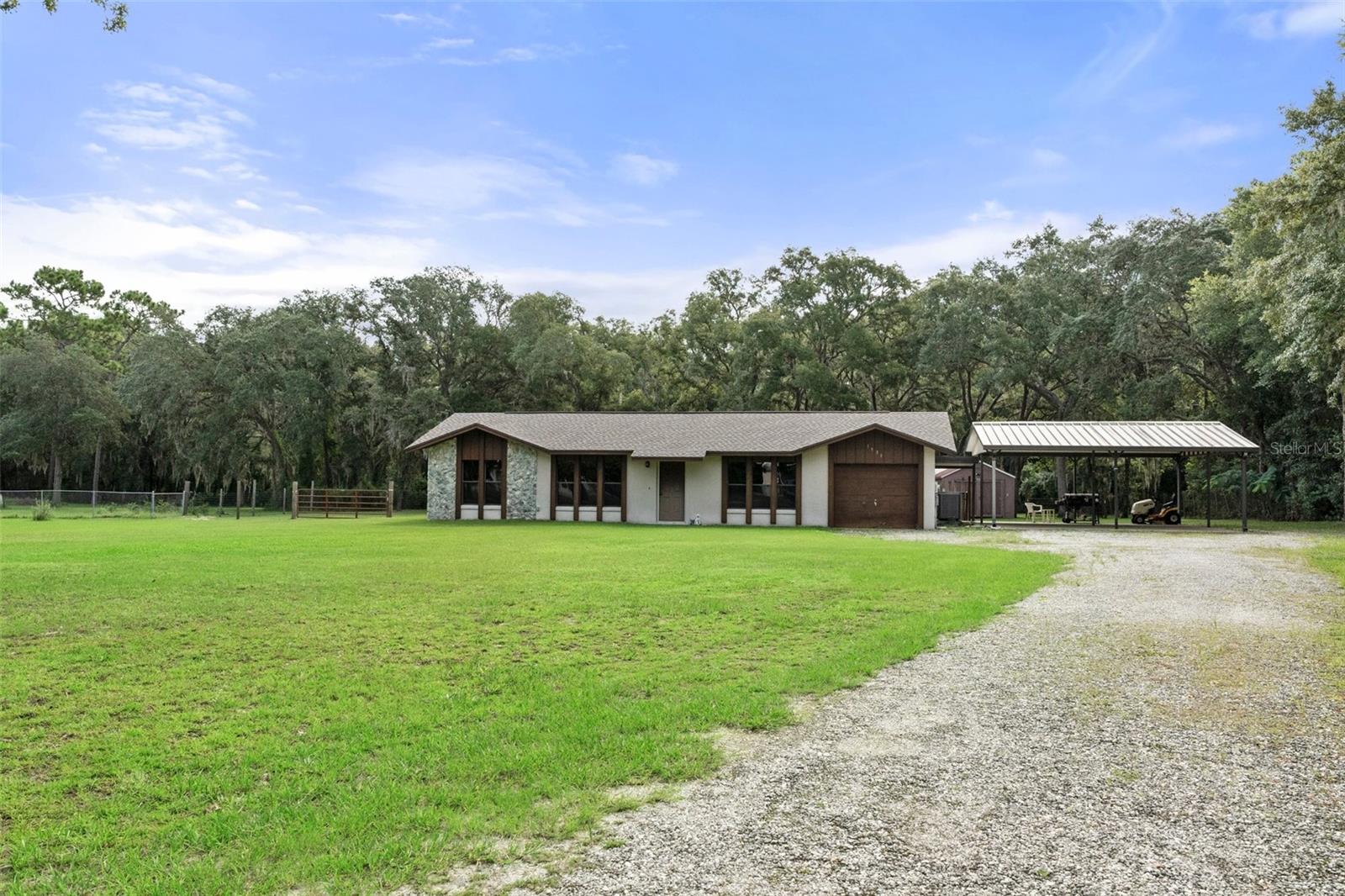 Colonial Ave, Homosassa, FL 34448