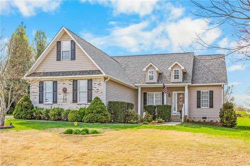 193 Greenfield Road, Mocksville, NC, 27028 | Card Image