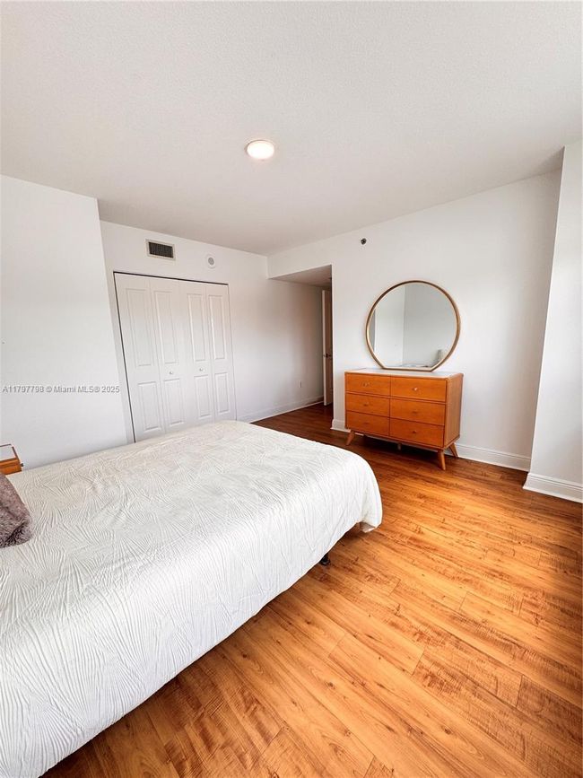 APT-508S - 2681 N Flamingo Rd, Condo with 3 bedrooms, 3 bathrooms and null parking in Sunrise FL | Image 31