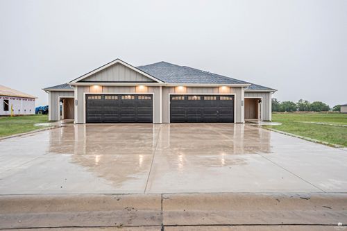 1802-1800-1802 Broadfoot Dr, Abilene, KS, 67410 | Card Image