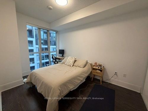 806-560 Front St W, Toronto, ON, M5V1C1 | Card Image
