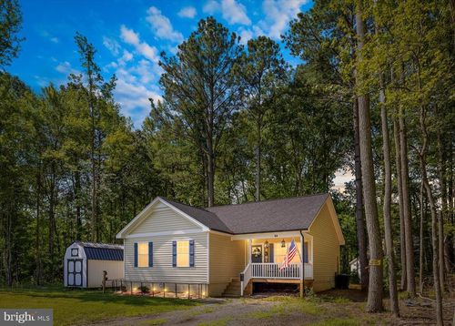 44 Deux Rue, COLONIAL BEACH, VA, 22443-3318 | Card Image