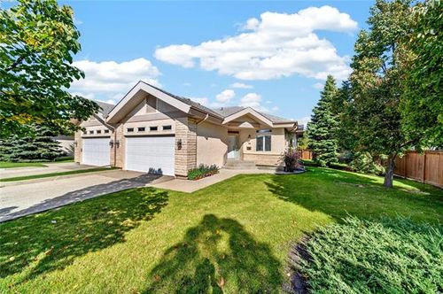 15-715 Lanark St, Winnipeg, MB, R3N1M4 | Card Image