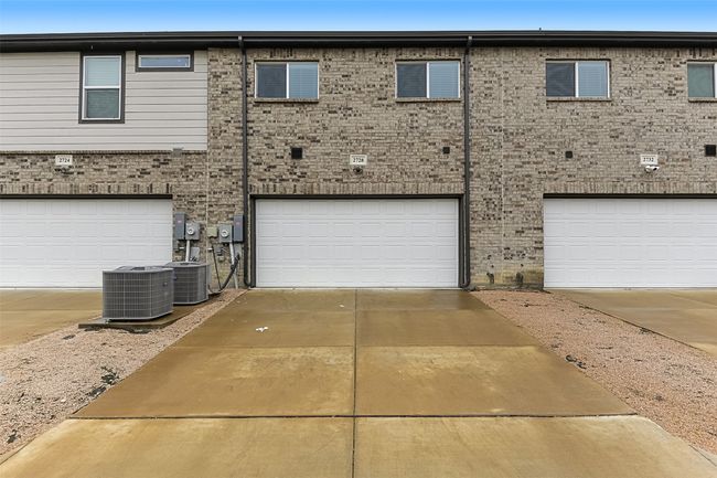 2728 Baneberry Ln, Townhouse with 3 bedrooms, 3 bathrooms and null parking in Mesquite TX | Image 32