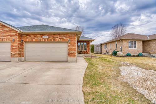 906 Baker Avenue, North Perth, ON, N4W3V7 | Card Image