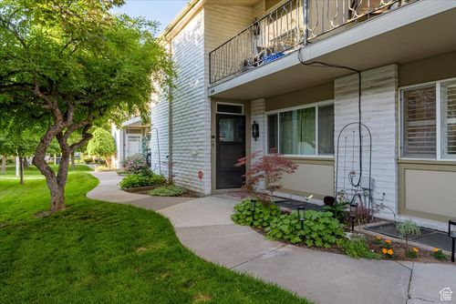 4879 S 1690 E, Holladay, UT, 84117-5990 | Card Image