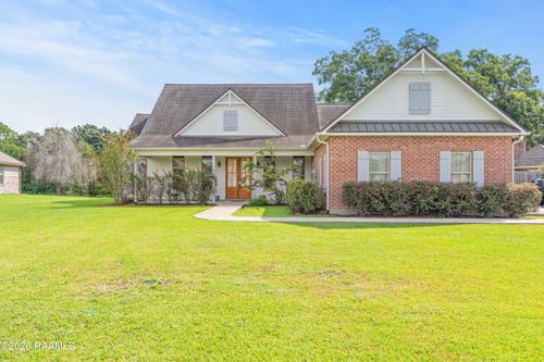 1004 Kern Dr, Breaux Bridge, LA, 70517-7557 | Card Image