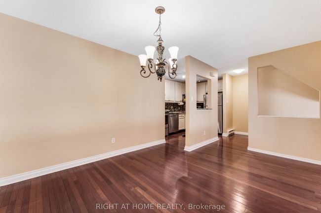 115 Royalton Pvt, House attached with 3 bedrooms, 2 bathrooms and 1 parking in Ottawa ON | Image 17