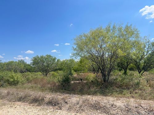 760 Cr 200, Three Rivers, TX, 78071 | Card Image