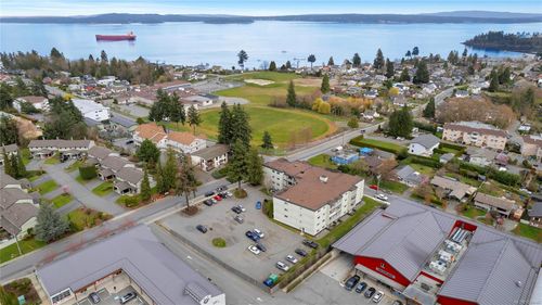 304-3040 Pine St, Chemainus, BC, V0R1K1 | Card Image