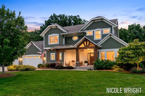 600 Stonehill Ct, Grandville, MI, 49418-3221 | Card Image