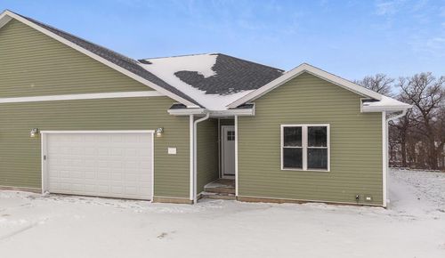 692 N Main St, FALL RIVER, WI, 53932-9570 | Card Image