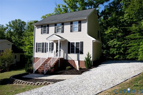 110 Russells Way, Farmville, VA, 23901-2397 | Card Image