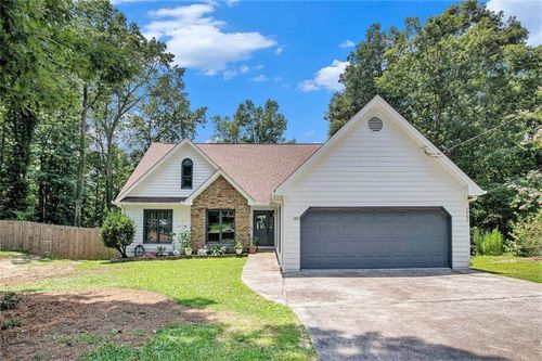 2085 Castle Royale Dr, Lawrenceville, GA, 30043-2869 | Card Image