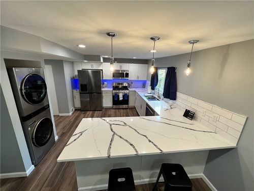 apt-1-3932 Vinceton St, Observatory, PA, 15214-1840 | Card Image