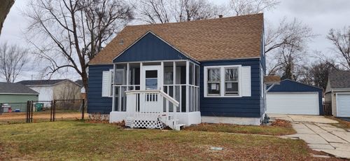 532 Anna Ave, Machesney Park, IL, 61115-3747 | Card Image