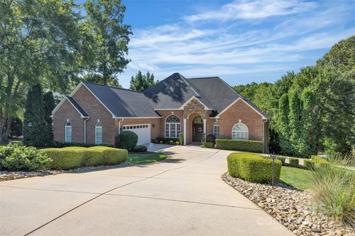 6362 Hayden Dr, Hickory, NC, 28601-7081 | Card Image