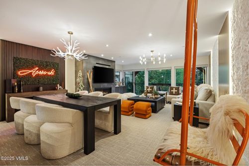 302-684 W Lionshead Cir, Vail, CO, 81657-5467 | Card Image