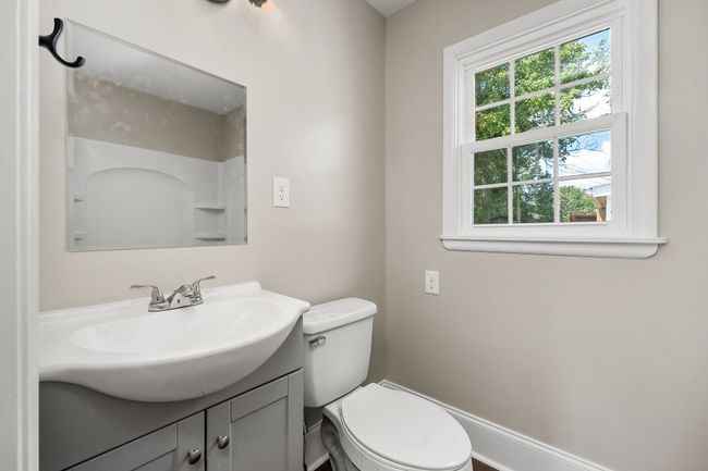 411 E Main St, House other with 6 bedrooms, 3 bathrooms and null parking in Red Boiling Springs TN | Image 23