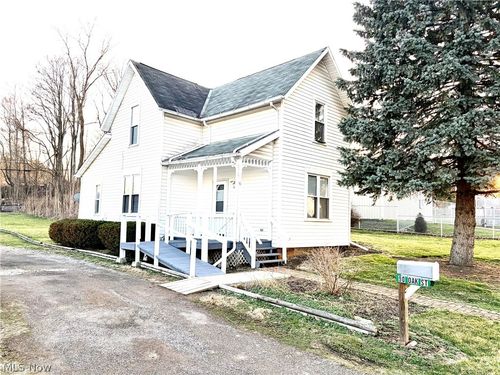 90 Oak St, Mansfield, OH, 44902-7764 | Card Image
