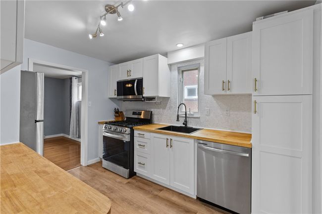 1028 Roseanne Ave, House other with 3 bedrooms, 2 bathrooms and 5 parking in Pittsburgh PA | Image 10