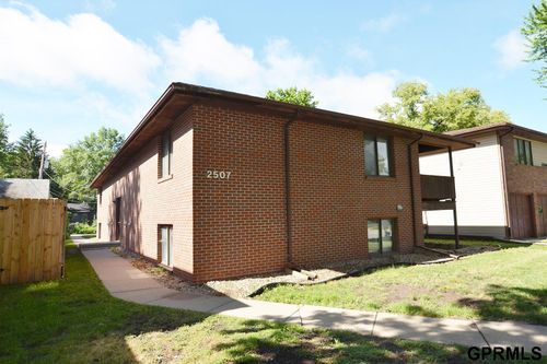 2507 E St, Lincoln, NE, 68510-3053 | Card Image