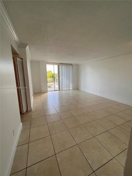 309-2020 Ne 135th St, North Miami, FL, 33181-2107 | Card Image