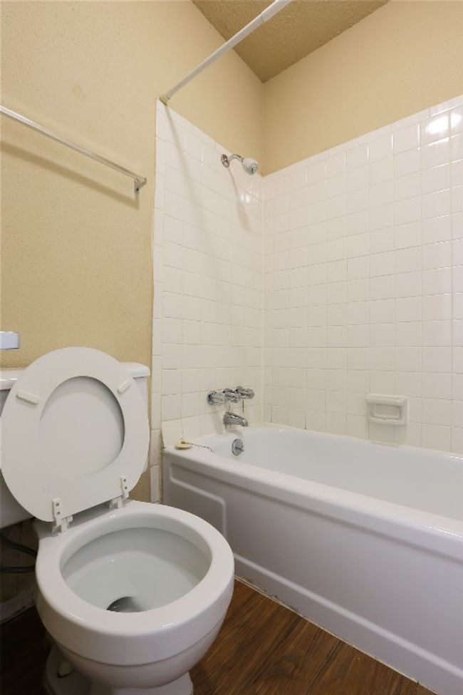 APT-102 - 4415 Avenue B, Condo with 0 bedrooms, 1 bathrooms and 1 parking in Austin TX | Image 10