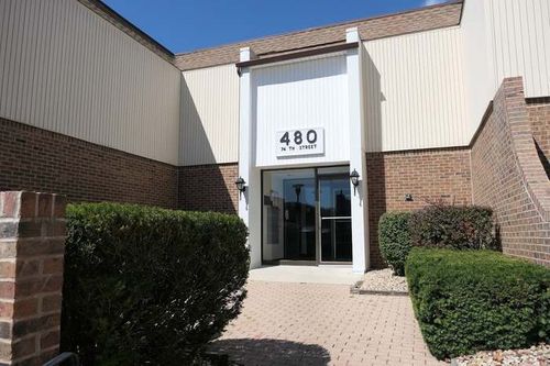 203-480 74th St, Downers Grove, IL, 60516-4166 | Card Image