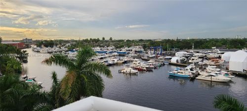 unit-802-1861 Nw South River Dr, Miami, FL, 33125-2716 | Card Image