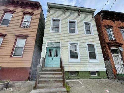 669 Clinton Ave, Albany, NY, 12206-2425 | Card Image