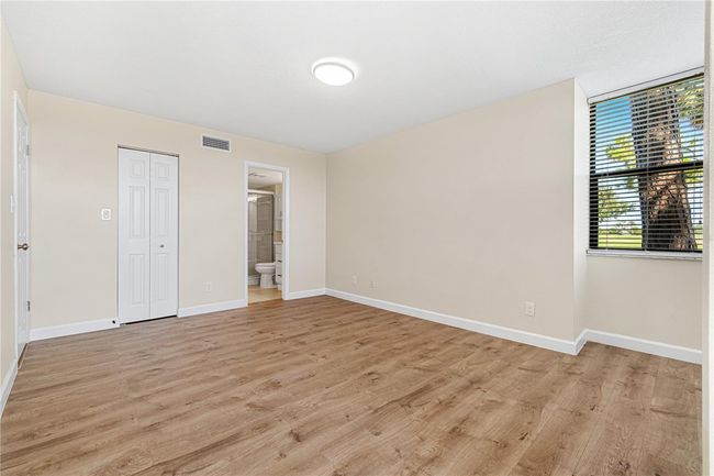 primary bedroom | Image 10