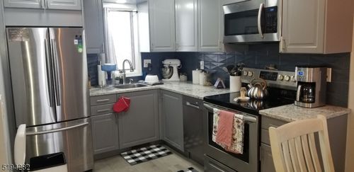 k4-6 Village Way, Vernon, NJ, 07462-3111 | Card Image