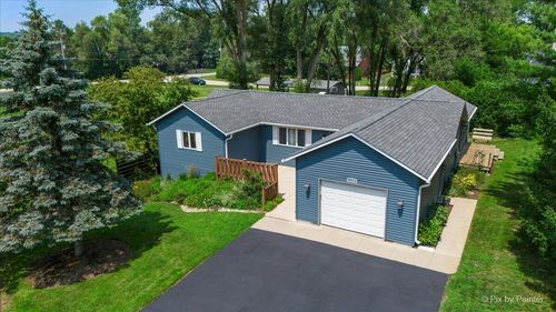 32914 S Lakeshore Dr, Burlington, WI, 53105-8303 | Card Image