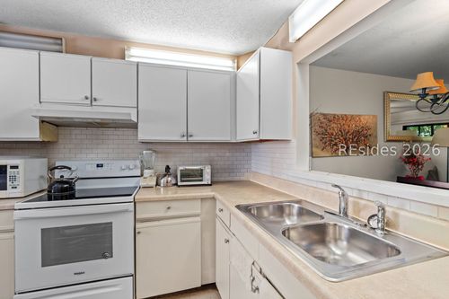 106-96 Mathews Dr, Hilton Head Island, SC, 29926-3601 | Card Image