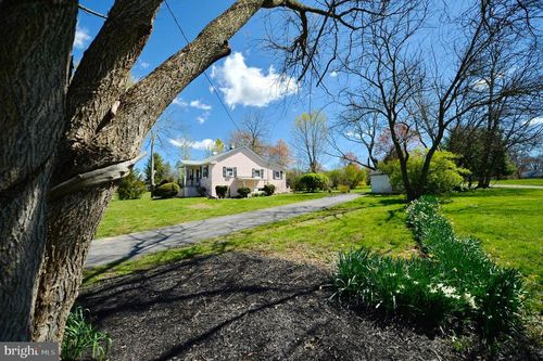 22282 St Louis Rd, MIDDLEBURG, VA, 20117-3802 | Card Image