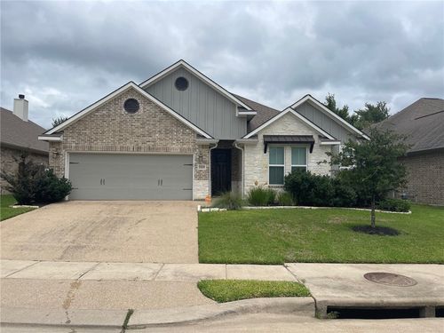 15619 Long Creek Ln, College Station, TX, 77845-2071 | Card Image