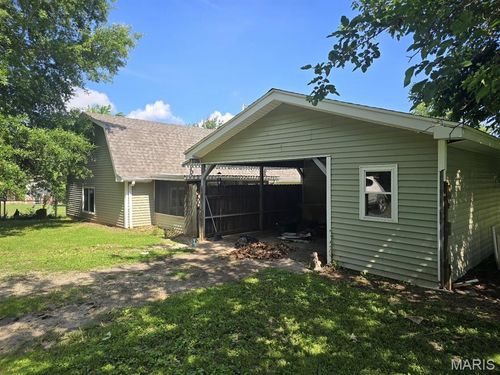 828 S Lewis St, Dexter, MO, 63841-2530 | Card Image