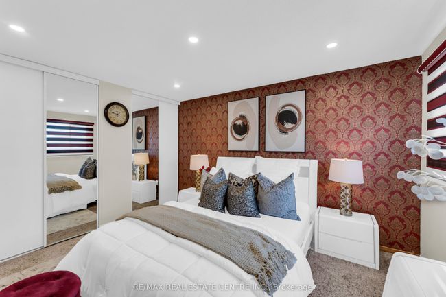 22 Fanshawe Dr, House attached with 4 bedrooms, 3 bathrooms and 2 parking in Brampton ON | Image 17